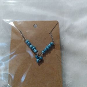 Bead necklace